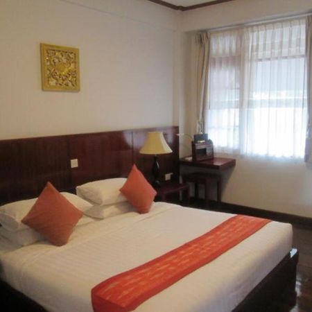 Hotel Maineli Nyaung Shwe Bagian luar foto