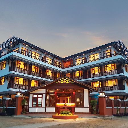Hotel Maineli Nyaung Shwe Bagian luar foto