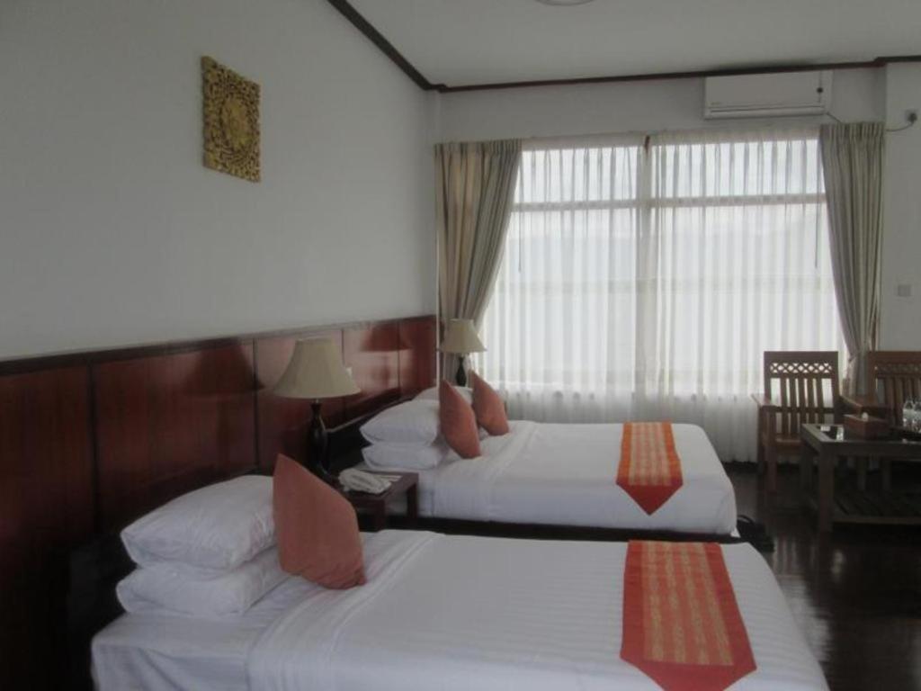 Hotel Maineli Nyaung Shwe Bagian luar foto